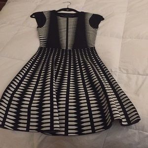 Zara woman dress black/white XS